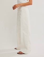 Load image into Gallery viewer, Libre Wide Leg Jean in Island Lights