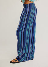 Load image into Gallery viewer, Day’s End Linen Striped Pull-On Pant in Navy Combo