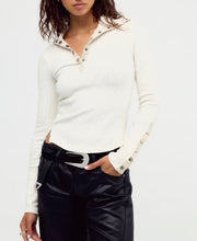 Load image into Gallery viewer, Surplus Cuff Top in Sugar Swizzle