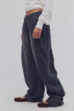 Load image into Gallery viewer, Spotlight Knit Trouser in Black Oyster