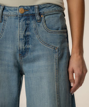 Load image into Gallery viewer, Blake High Rise Super Wide Leg in Wistfulness Wash