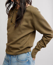 Load image into Gallery viewer, Jess Long Sleeve in Beech Leaves