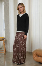 Load image into Gallery viewer, Casual V-Neck Sweater in Black