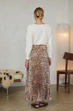 Load image into Gallery viewer, Pleats Please Midi Skirt in Leopard