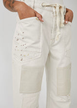 Load image into Gallery viewer, Moxie Low Slung Barrel Jean in White