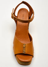 Load image into Gallery viewer, Cecily Clogs in Luggage