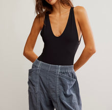 Load image into Gallery viewer, Sydney Halter Bodysuit in Black