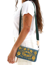 Load image into Gallery viewer, Shiloh Uptown Crossbody