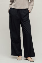 Load image into Gallery viewer, Matte Sateen Palazzo Pant in Black
