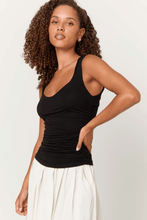 Load image into Gallery viewer, Yulia Sweetheart Neck Seamless Tank in Black