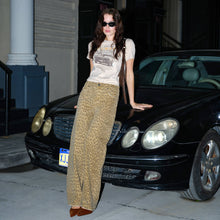 Load image into Gallery viewer, Mid Rise Leopard Print Straight Pant