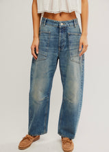 Load image into Gallery viewer, Minimalist Moxie Barrel Jean in High Hopes

