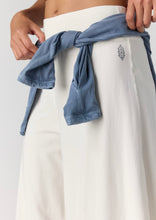 Load image into Gallery viewer, Hot Shot Easy Pant in Ivory
