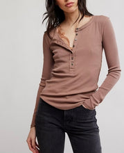 Load image into Gallery viewer, Jamie Henley Long Sleeve in Sepia Clay

