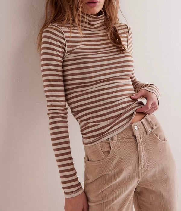 Good Good Stripe Turtleneck in Otter