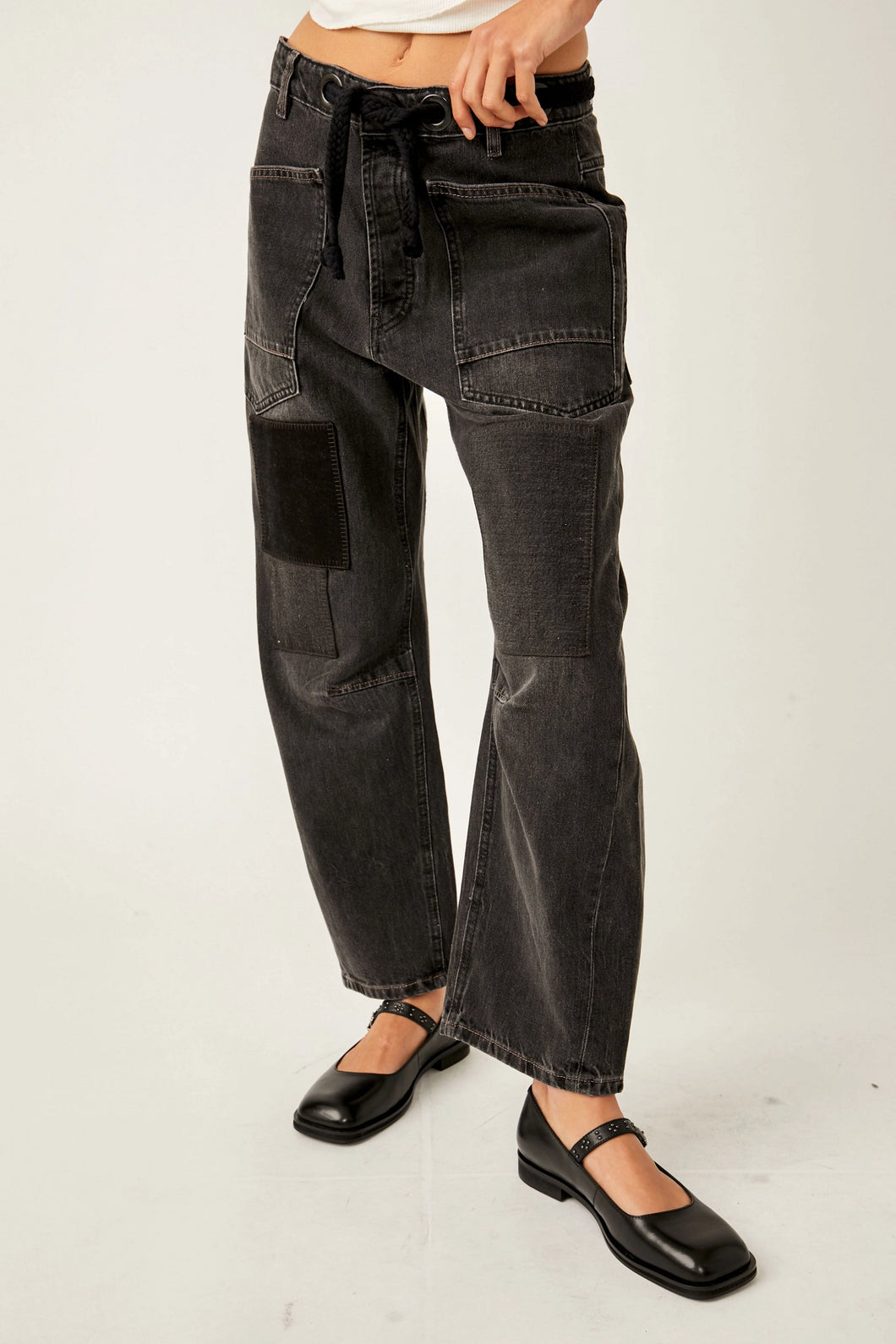 Moxie Low Slung Pull On Jeans in Nighthawk