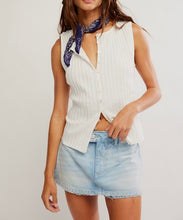 Load image into Gallery viewer, Tilly Vest in Ivory
