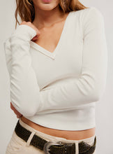 Load image into Gallery viewer, Neria Long Sleeve in Clean Ivory
