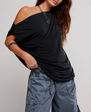 Load image into Gallery viewer, Cascadia Tunic in Black
