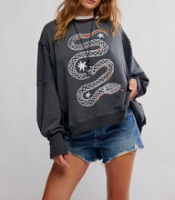 Load image into Gallery viewer, Camden Graphic Pullover in Snake Combo
