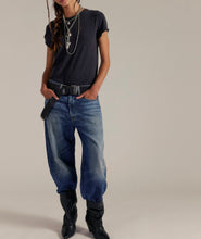 Load image into Gallery viewer, Nova Tee in Black
