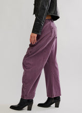 Load image into Gallery viewer, Spotlight Washed Trouser in Italian Plum
