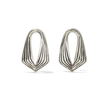 Load image into Gallery viewer, Kendra Scott Kira Vintage Silver Stud Earring
