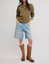 Load image into Gallery viewer, Jess Long Sleeve in Beech Leaves
