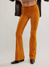 Load image into Gallery viewer, Penny Pull On Velvet Pant in Bronzer
