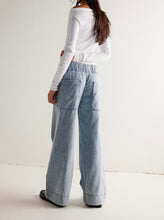 Load image into Gallery viewer, Breezy Denim Pull-On Jeans in Dusk
