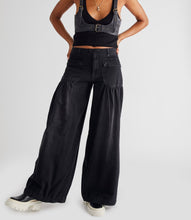Load image into Gallery viewer, Lotus Jean in Smokeshow
