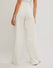 Load image into Gallery viewer, Libre Wide Leg Jean in Island Lights
