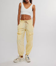 Load image into Gallery viewer, Rogue Pant in Sunlit Yellow
