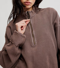 Load image into Gallery viewer, Celeste Quarterzip in Mochachinno

