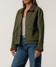 Load image into Gallery viewer, Palmer Jacket in Tuscan Grove
