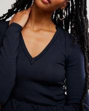 Load image into Gallery viewer, Neria Long Sleeve in Black
