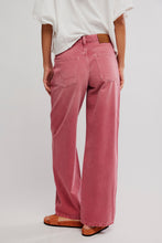Load image into Gallery viewer, We The Free Nia Boyfriend Jean in Baroque
