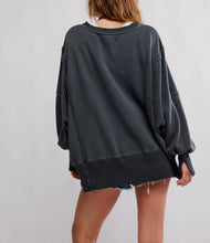 Load image into Gallery viewer, Camden Graphic Pullover in Snake Combo
