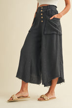Load image into Gallery viewer, Frayed Hem Culotte Pant in Charcoal
