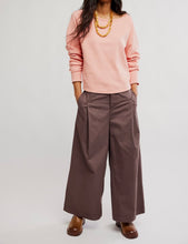 Load image into Gallery viewer, Jess Long Sleeve in Coral Kiss
