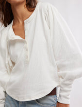 Load image into Gallery viewer, Quinn Knit Top in Ivory
