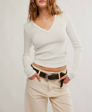 Load image into Gallery viewer, Neria Long Sleeve in Clean Ivory
