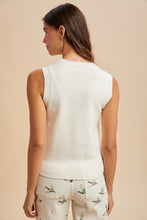 Load image into Gallery viewer, Mallard Sweater Vest in Off White
