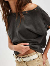 Load image into Gallery viewer, Billie Tee in Black
