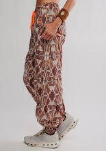 Load image into Gallery viewer, Printed Set Me Free Pant in Sandy Boho Combo
