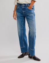 Load image into Gallery viewer, Risk Taker Mid-Rise Straight Leg Jean in Chance
