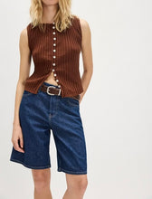 Load image into Gallery viewer, Tilly Vest in Honey Bronze
