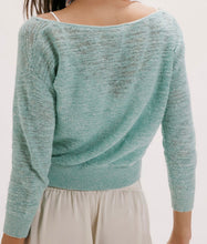 Load image into Gallery viewer, Soft Focus Fine Gauge Pullover in Mermaid

