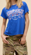 Load image into Gallery viewer, Sun Records X Elvis Flourish Banner Solo Tee in Ultra Marine
