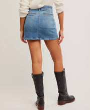 Load image into Gallery viewer, Daylight Denim Mini in Daybreak
